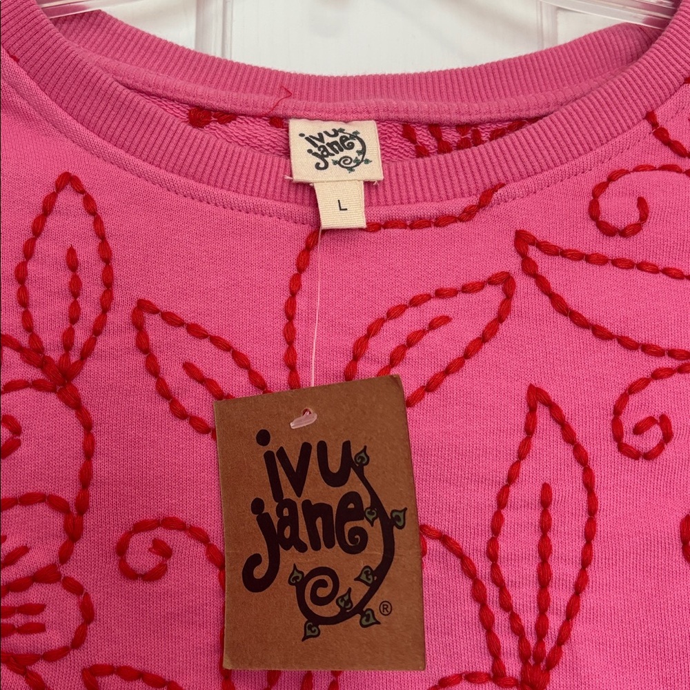 NWT Ivy Jane Floral Vines Knit Top size large.
$147 on Ivybrand.com - Picture 5 of 10